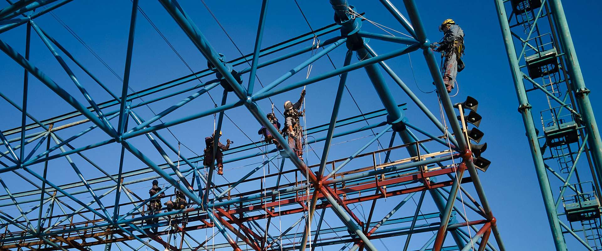 Παγκρήτιο Στάδιο: Συντήρηση και επισκευή του μεταλλικού χωροδικτυώματος του δυτικού στεγάστρου