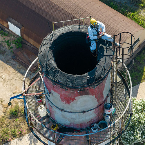Α.Η.Σ. Λινοπεραμάτων ΔΕΗ: Επισκευή τριών καμινάδων ύψους 80 μέτρων