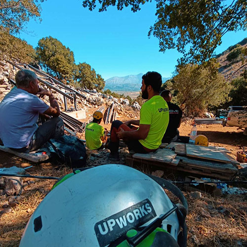 Δικταίον Άνδρον: Ειδική κατασκευή μεταλλικού αναβατορίου