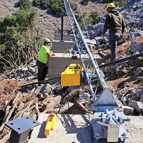 Δικταίον Άνδρον: Ειδική κατασκευή μεταλλικού αναβατορίου