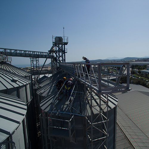 Φαρσάρης ΑΒΕΕ: Κατασκευή μεταλλικών πλατφορμών, στηθαίων και κάθετων κλιμάκων