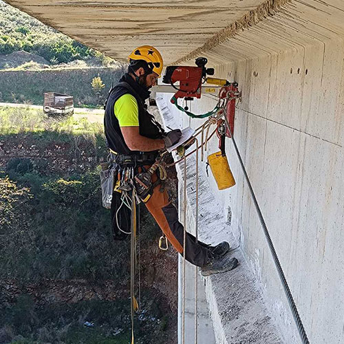 Επιθεώρηση στατικής επάρκειας της Γέφυρας Βοιωτικού Κηφισού στην εθνική οδό Αθήνας - Θεσσαλονίκης