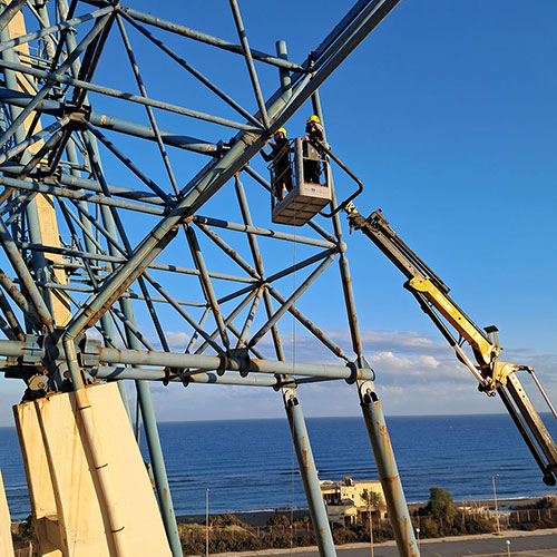 Παγκρήτιο Στάδιο: Αποξήλωση της μεταλλικής επικάλυψης του ανατολικού στεγάστρου