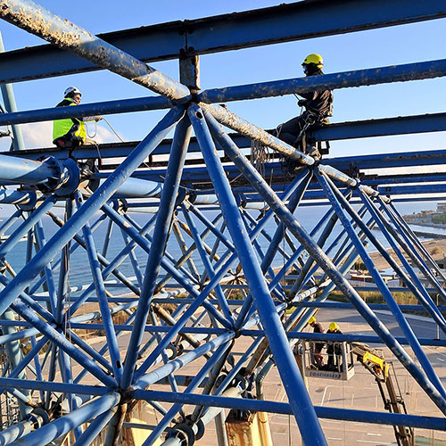 Παγκρήτιο Στάδιο: Αποξήλωση της μεταλλικής επικάλυψης του ανατολικού στεγάστρου