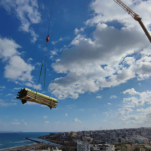 Παγκρήτιο Στάδιο: Αποξήλωση της μεταλλικής επικάλυψης του ανατολικού στεγάστρου