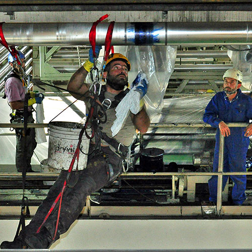 Πλαστικά Κρήτης: Συντήρηση μεταλλικών πύργων