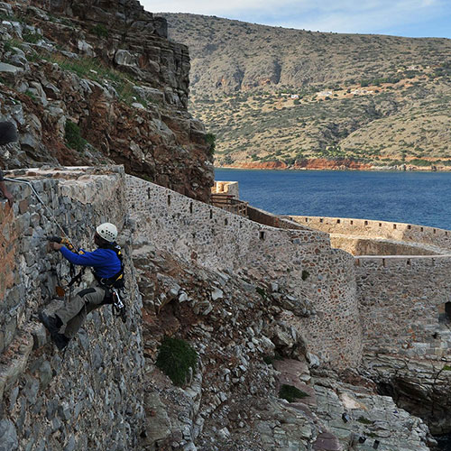 Νήσος Σπιναλόγκα: Αποκατάσταση λιθοδομής του ανατολικού τείχους