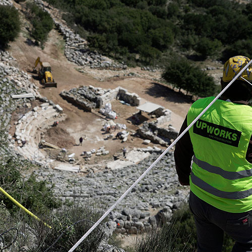 Βραχοπροστασία στο αρχαίο θέατρο Κασσώπης Πρέβεζας