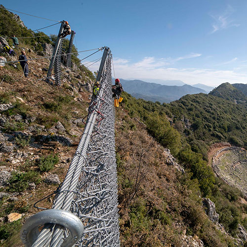 Βραχοπροστασία στο αρχαίο θέατρο Κασσώπης Πρέβεζας