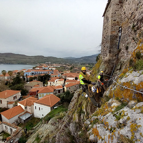 Άρση επικινδυνότητας σε βραχώδη πρανή σε νησιά της Ελλάδας