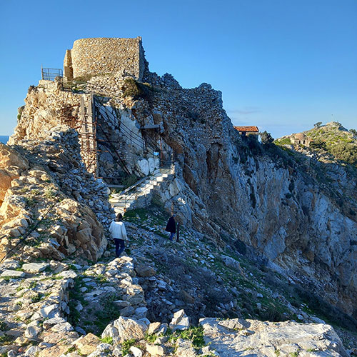 Βραχοπροστασία στο φρούριο της Σκιάθου