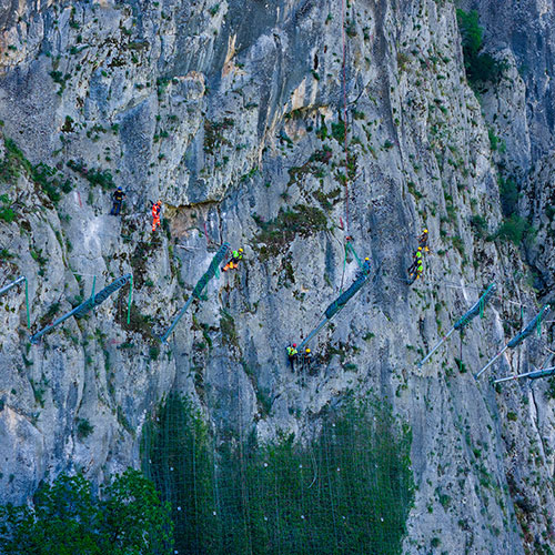 Βραχοπροστασία Σπήλαιο Θεόπετρας Τρικάλων
