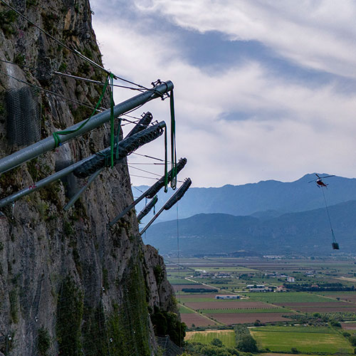 Βραχοπροστασία Σπήλαιο Θεόπετρας Τρικάλων
