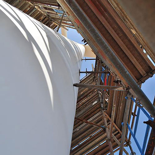 Αιολικά πάρκα στον Άγιο Νικόλαο, στη Νάξο και στη Πάφο της Κύπρου: Εργασίες καθαρισμού και συντήρησης ανεμογεννητριών